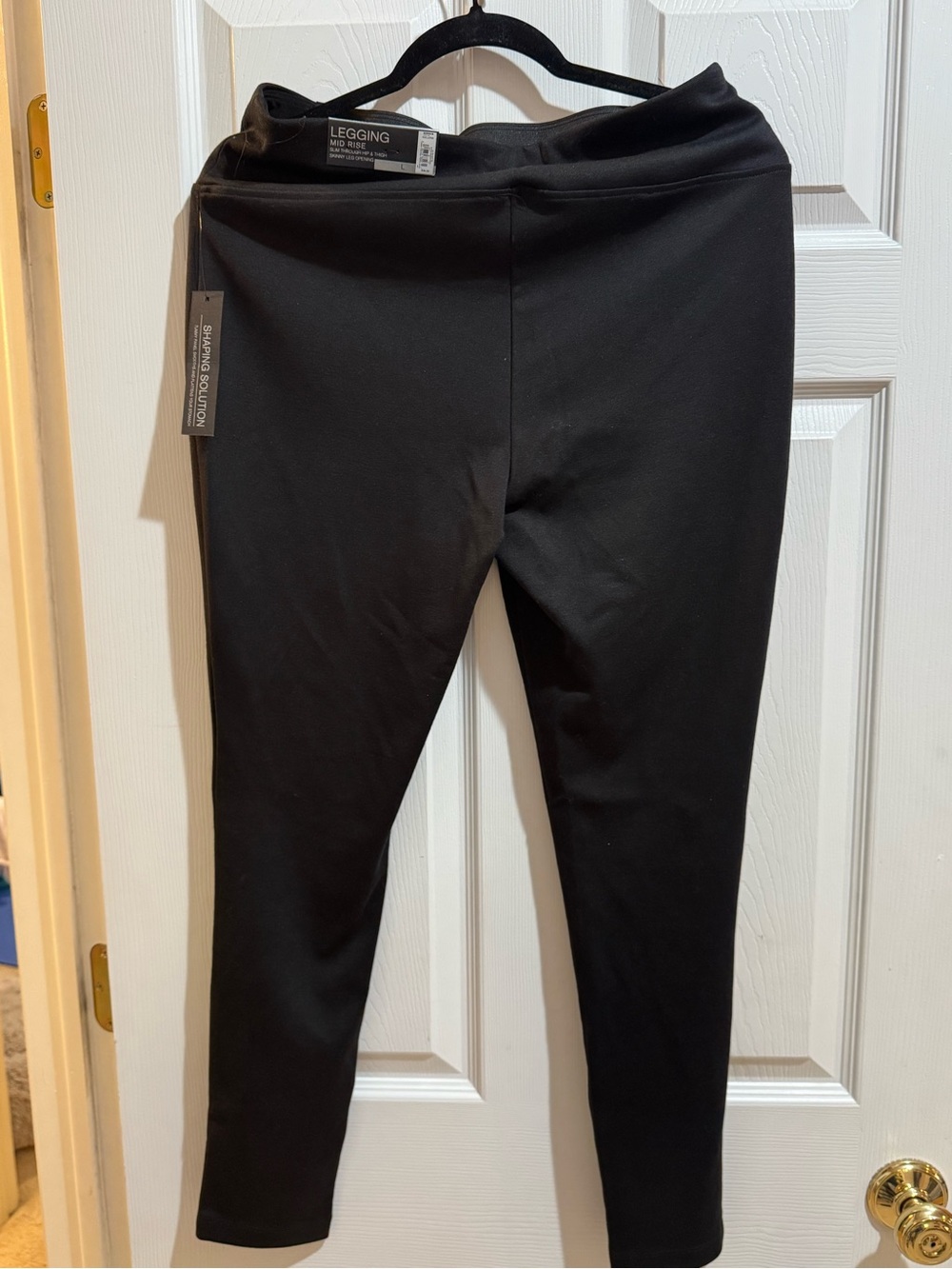 Kohl's Black ladies' Stretch tummy control Leggings sz L